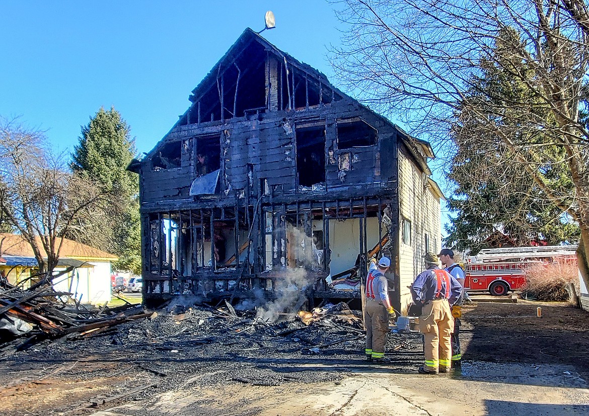 Friend saves woman during a fire on Cedar Street Bonners Ferry Herald